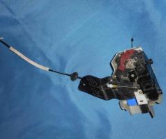 7L0839016b Türschloss hinten rechts VW Touareg 7L 5.0 V10