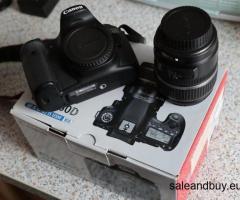 Canon EOS 60D Kit EF-S 17-85mm f/4-5.6 IS USM inkl.Blitzgerät.