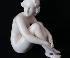 VERKAUFT !!  Aktfigur - Winterling Porzellanfabrik Marktleuthen - Eva Stricker-Zeisels um cirka 1930