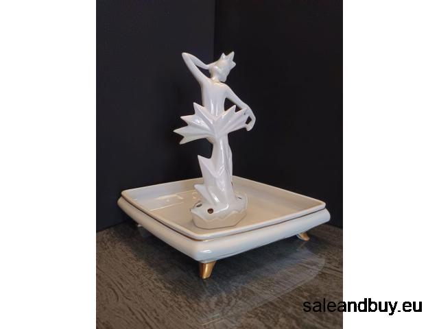 Verkauft !!   - Art Deco Tänzerin mit Blumenschale